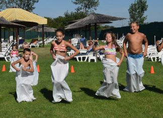 Трком у џаковима почела Спортска недеља