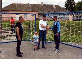 Терен за мале спортове у Попинцима