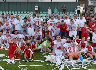 Пећиначки фудбалери у вишем рангу