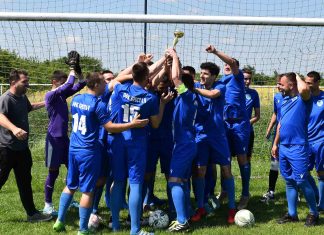 Сезону крунисали шампионским пехаром и пласманом у виши ранг