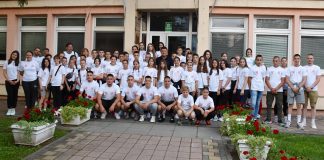 Двоструко више бесплатних летовања за ученике пећиначке општине
