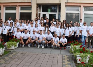 Двоструко више бесплатних летовања за ученике пећиначке општине