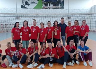 Екипа пећиначких просветара освојила злато