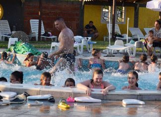 Због лоших временских услова померен почетак бесплатне школе пливања