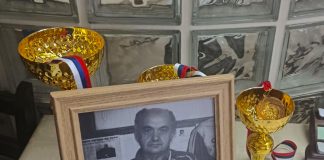 Установљен меморијални шаховски турнир „Живко Радивојевић“